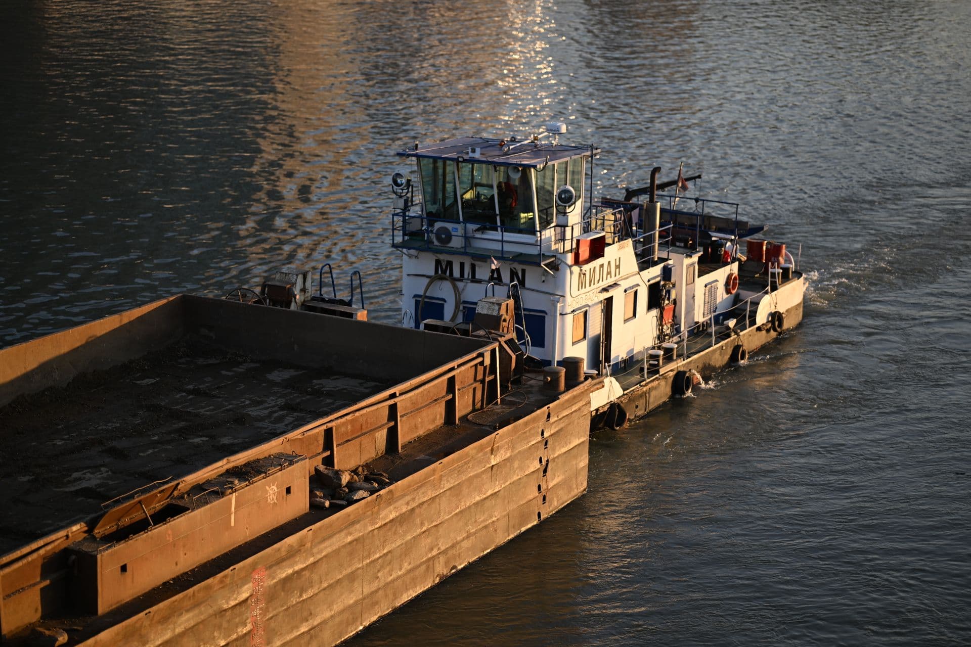 Barge & Vessel Construction