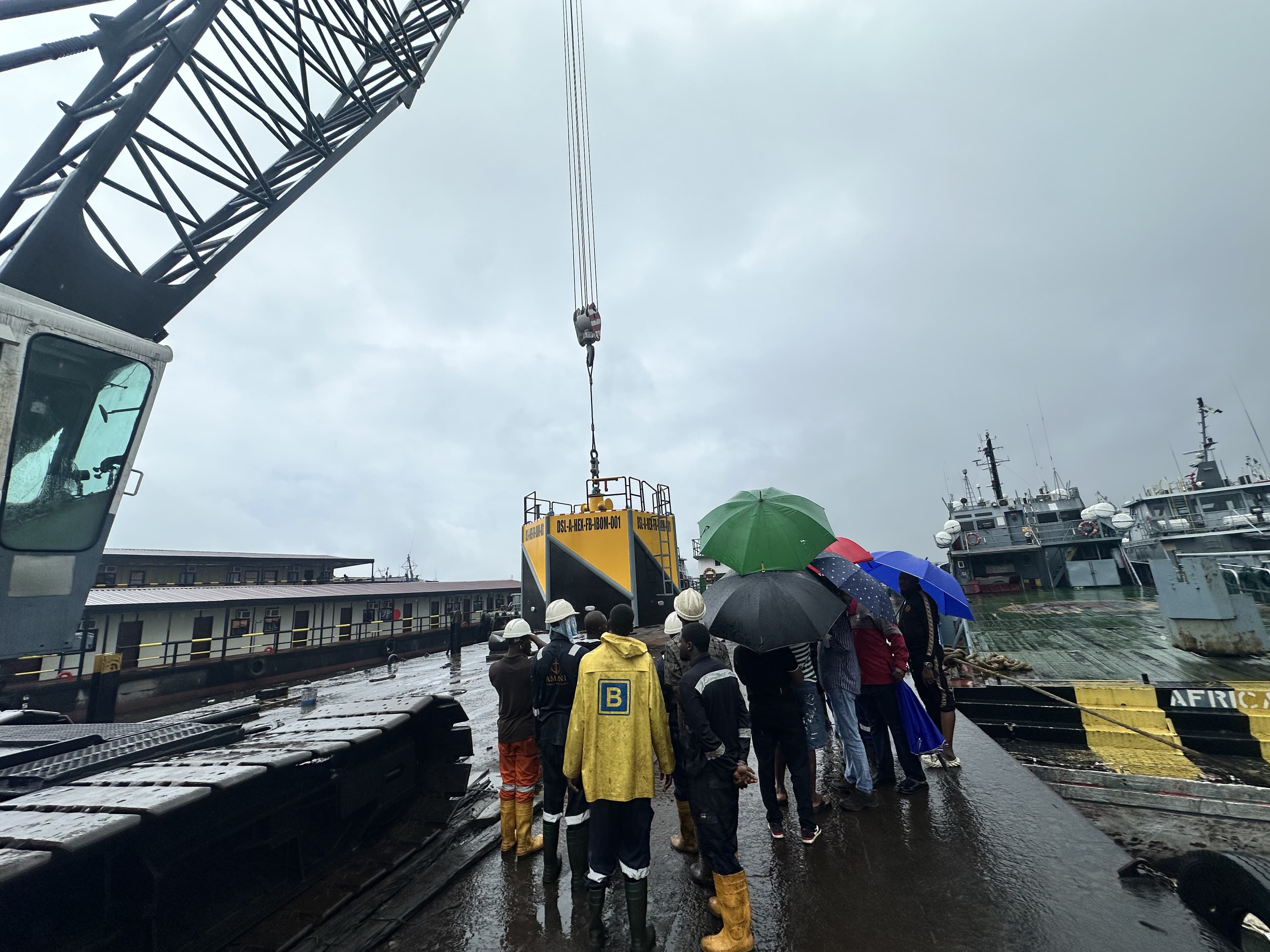 Barge maintenance operations