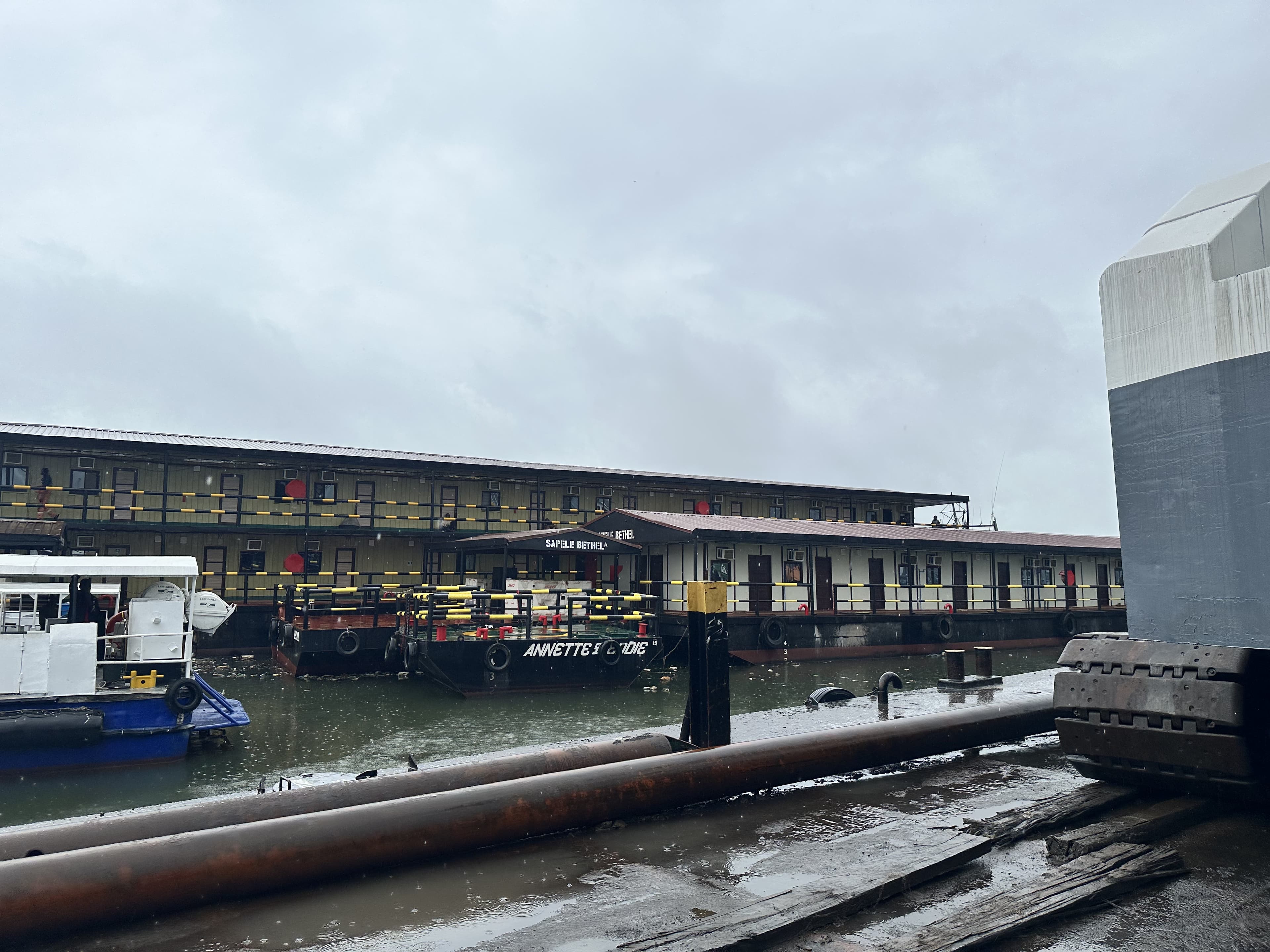 Construction of Crane Mat on 5,000-Ton Anglovic 1 Barge — photo 4